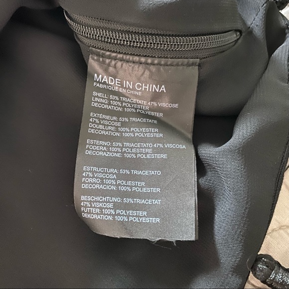 Club Monaco | Cropped Tassel Camisole — Black | XS - Picture 7 of 11